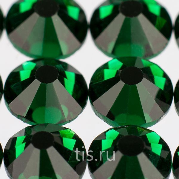 C28 ss16 Emerald K9 F